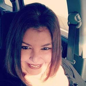 Meet your Posher, Yvette